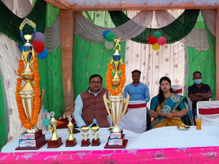 L O C  କ୍ରିକେଟ କ୍ଲବ ଆନୁକୂଲ୍ୟରେ ବଳରାମପ୍ରସାଦ ରେ ଟୁର୍ଣ୍ଣାମେଣ୍ଟ