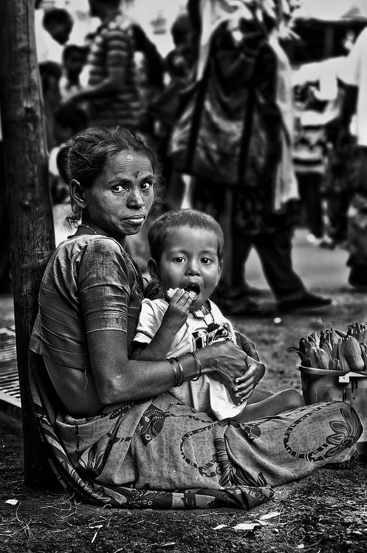 ମୌଳିକ ସୁବିଧାରୁ ବଞ୍ଚିତ ମା-ଝିଅ