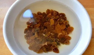 କିସ୍‌ମିସ୍ ଭିଜା ପାଣି ସ୍ୱାସ୍ଥ୍ୟ ପାଇଁ ଲାଭକାରୀ